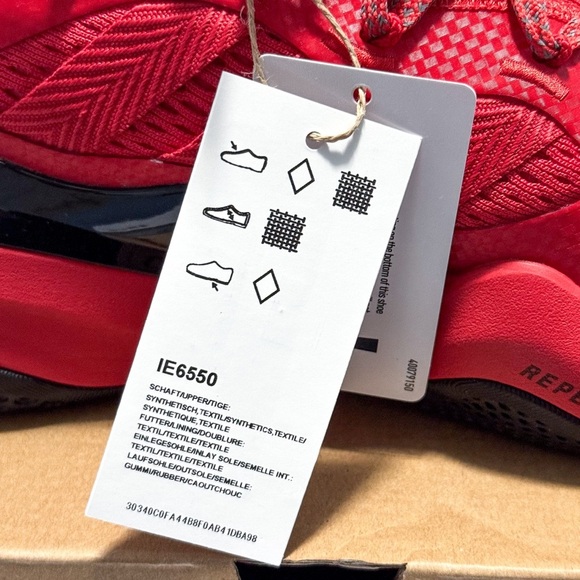 adidas Mahomes 2 Impact FLX Race Against Time Men 9 Collegiate Red/Black New - Picture 4 of 14